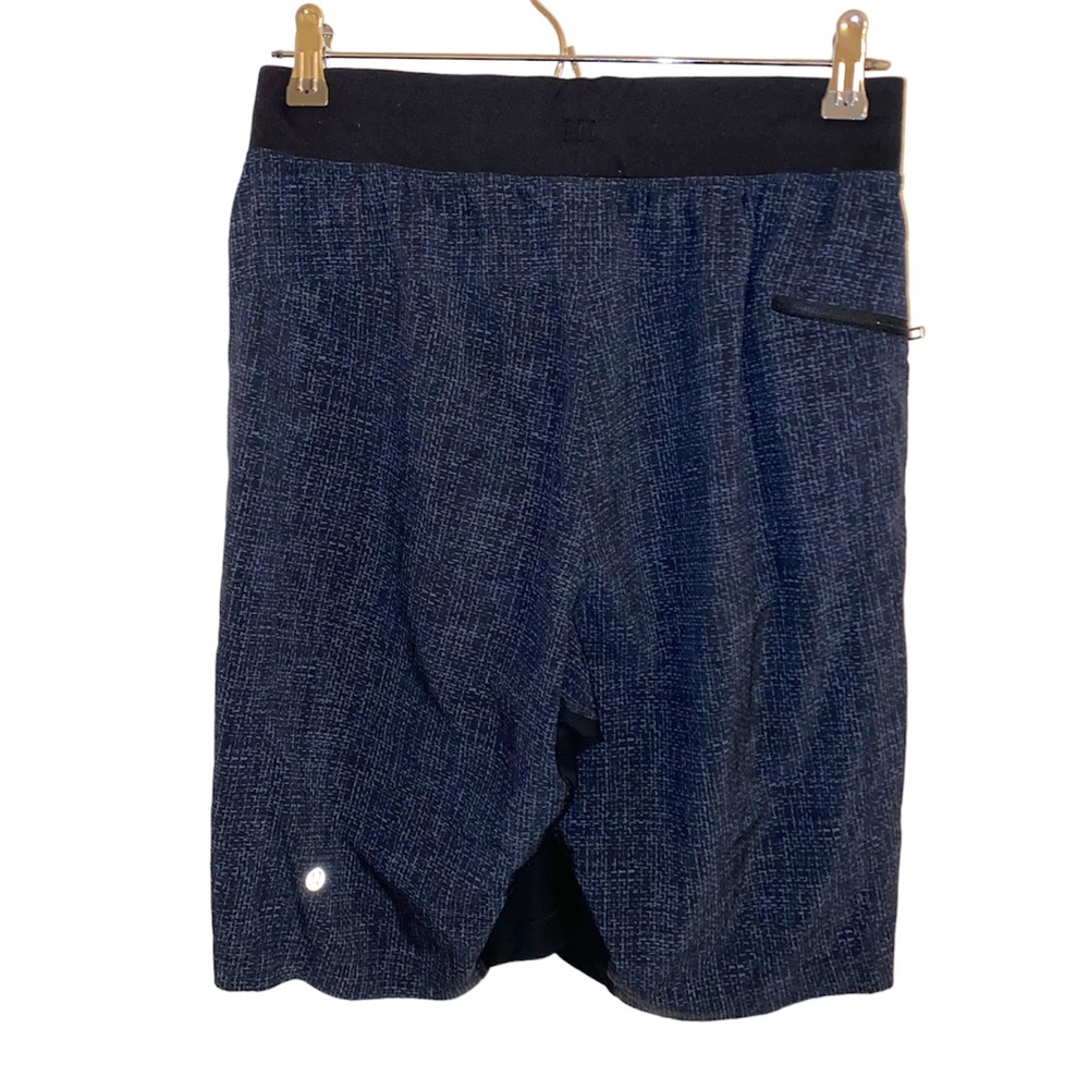 Mens Lululemon Shorts Size S - Picture 3 of 4